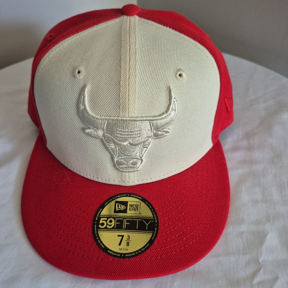 New Era Chicago Bulls Fitted Ball Cap 7 3/8